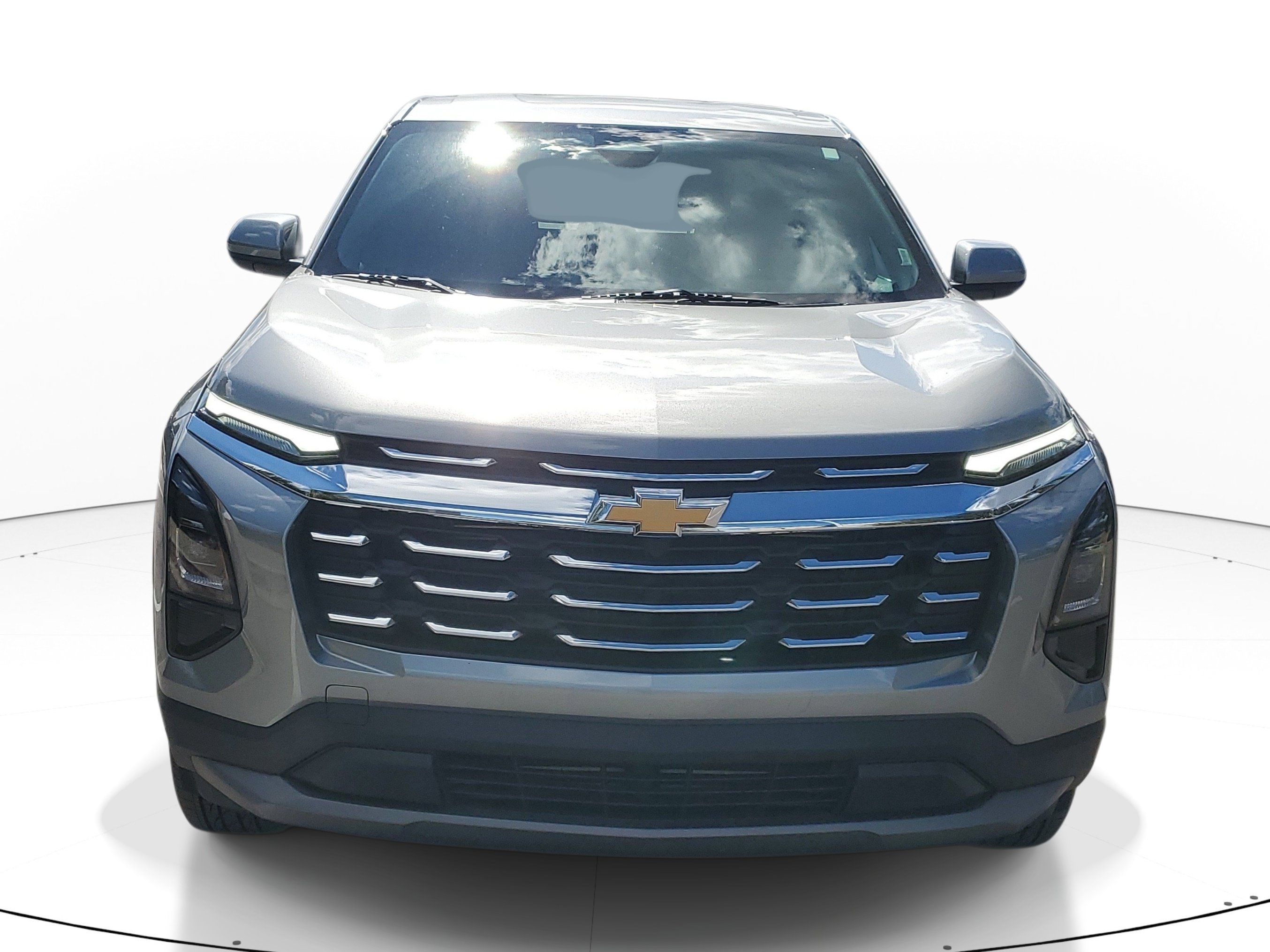 Used 2026 Chevrolet Equinox LT FWD image 3