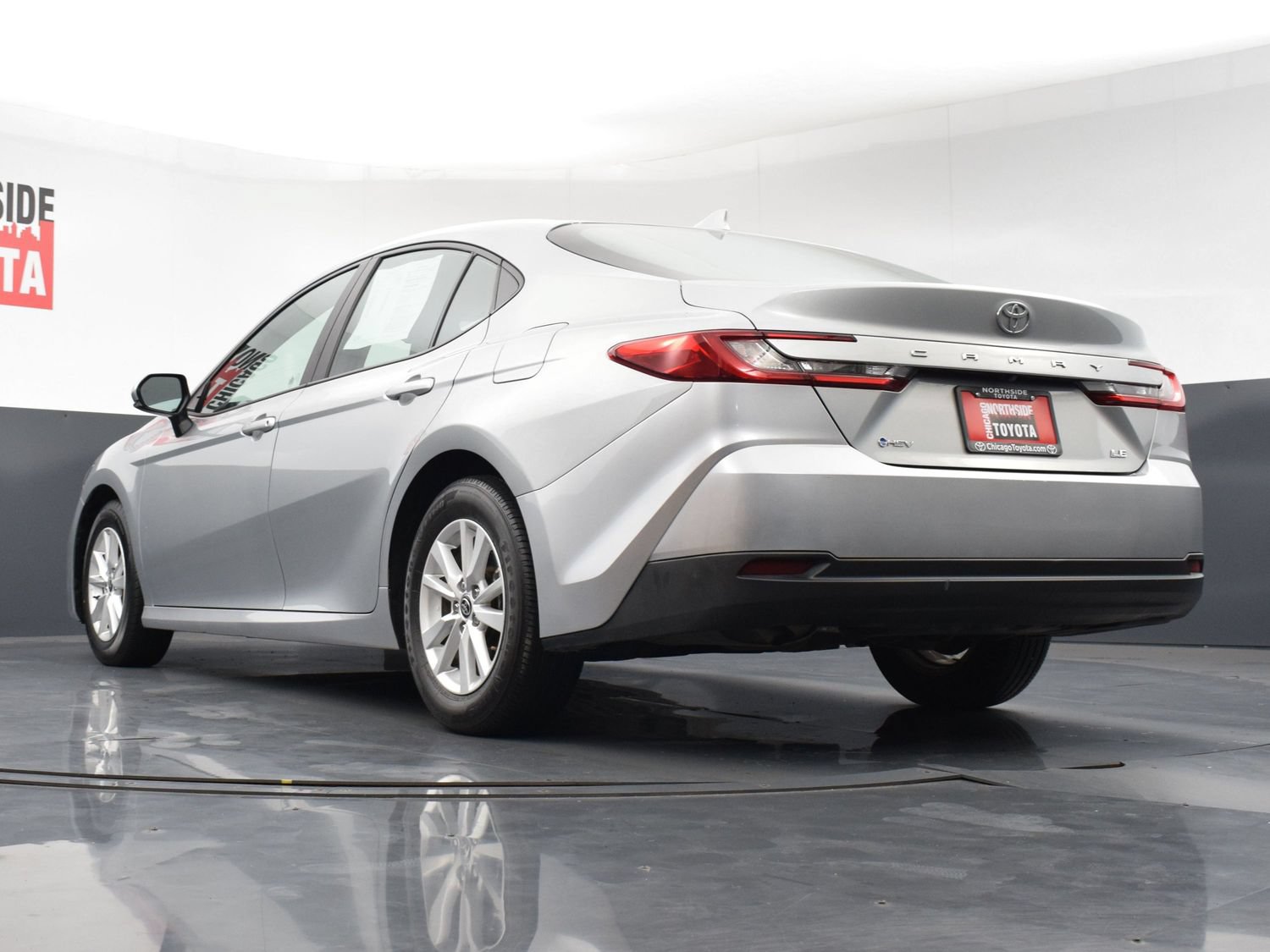 Used 2025 Toyota Camry LE FWD image 27