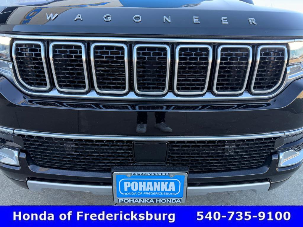 Used 2024 Jeep Wagoneer L Series II w/ Flexible Seating Group image 14