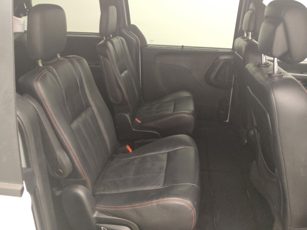 Used 2019 Dodge Grand Caravan GT image 19