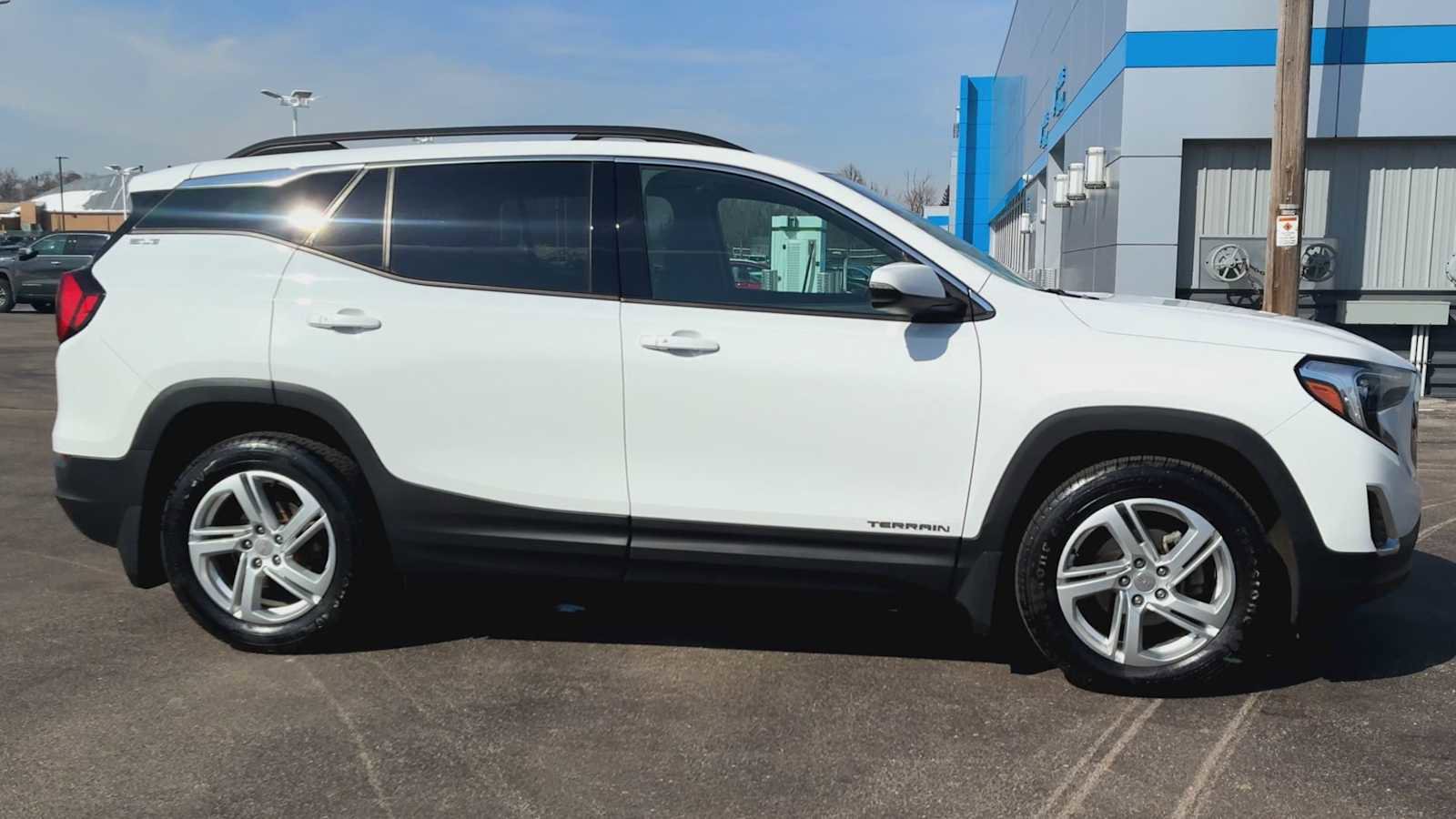 Certified 2018 GMC Terrain SLE image 9