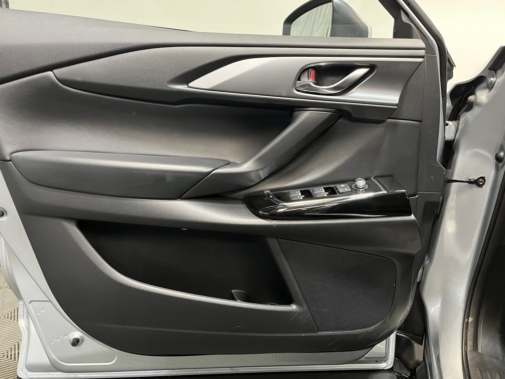 Used 2023 MAZDA CX-9 Touring image 13