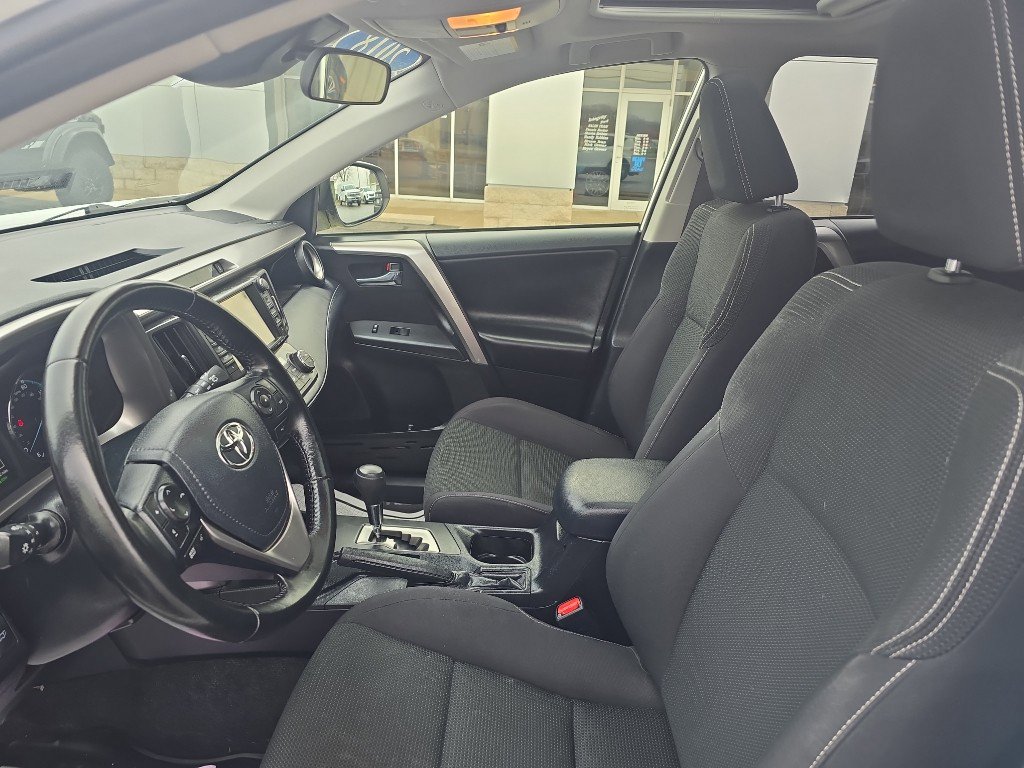 Used 2018 Toyota RAV4 XLE image 13