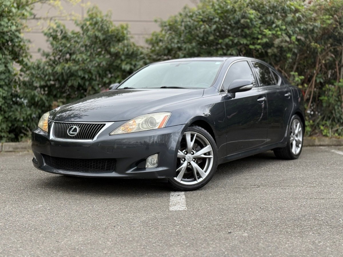 Used 2010 Lexus IS 250 image 4