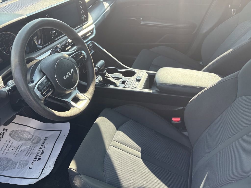 Used 2022 Kia K5 LXS FWD image 4