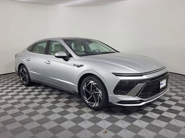 Certified 2025 Hyundai Sonata SEL image 12