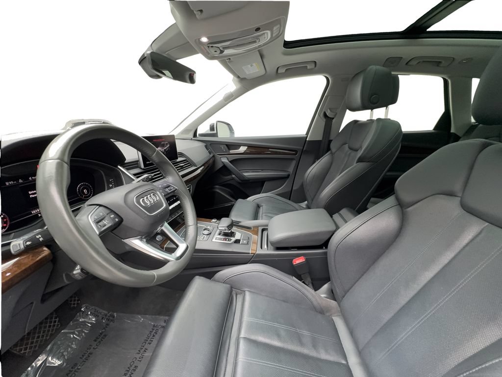 Used 2019 Audi Q5 Prestige w/ Prestige Package AWD/4WD image 19