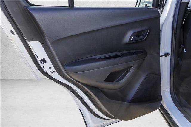 Used 2017 Chevrolet Trax LT image 21