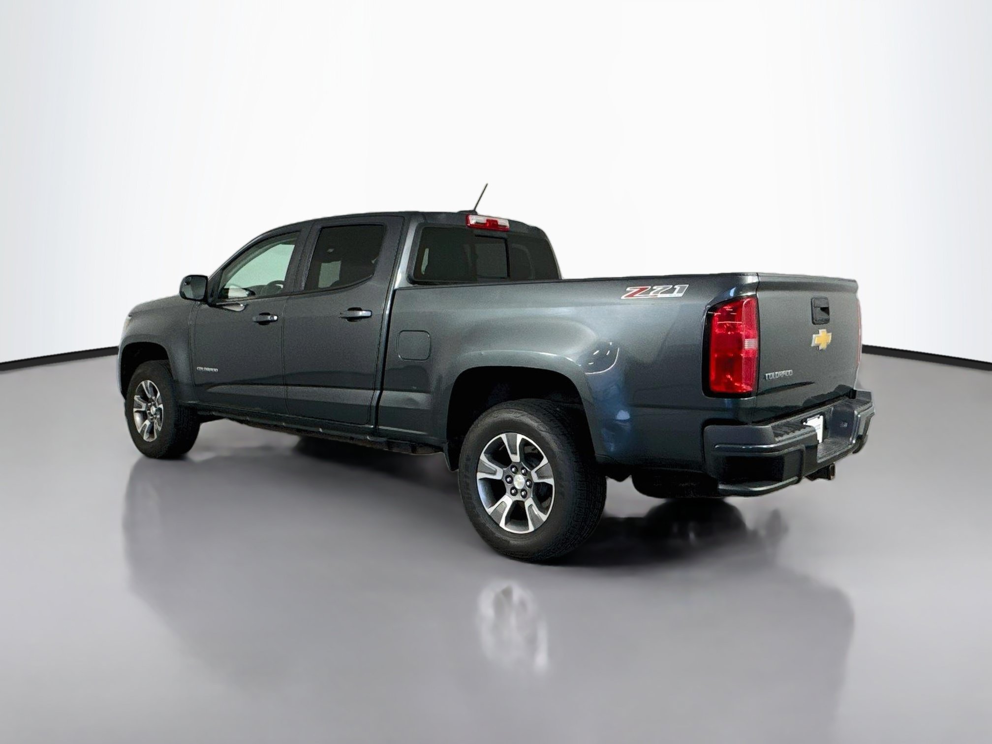 Used 2015 Chevrolet Colorado Z71 AWD/4WD image 5