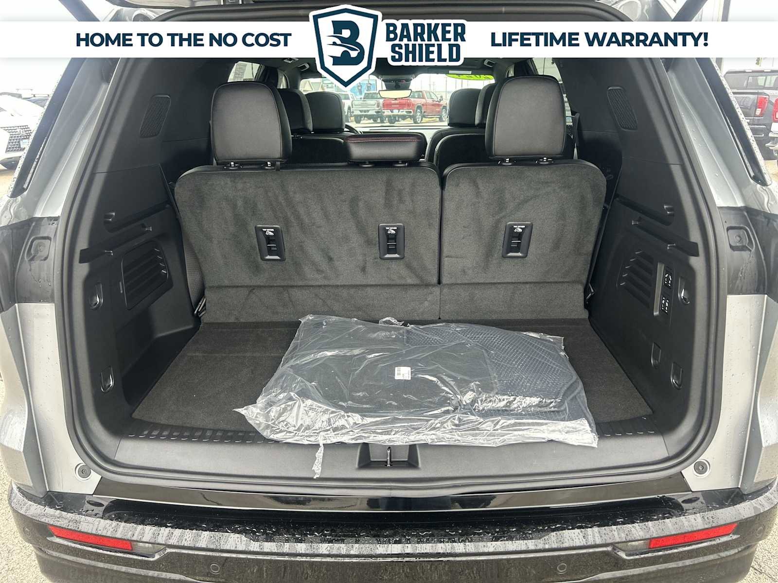 Used 2024 Chevrolet Traverse RS w/ LPO, Floor Liner Package image 26