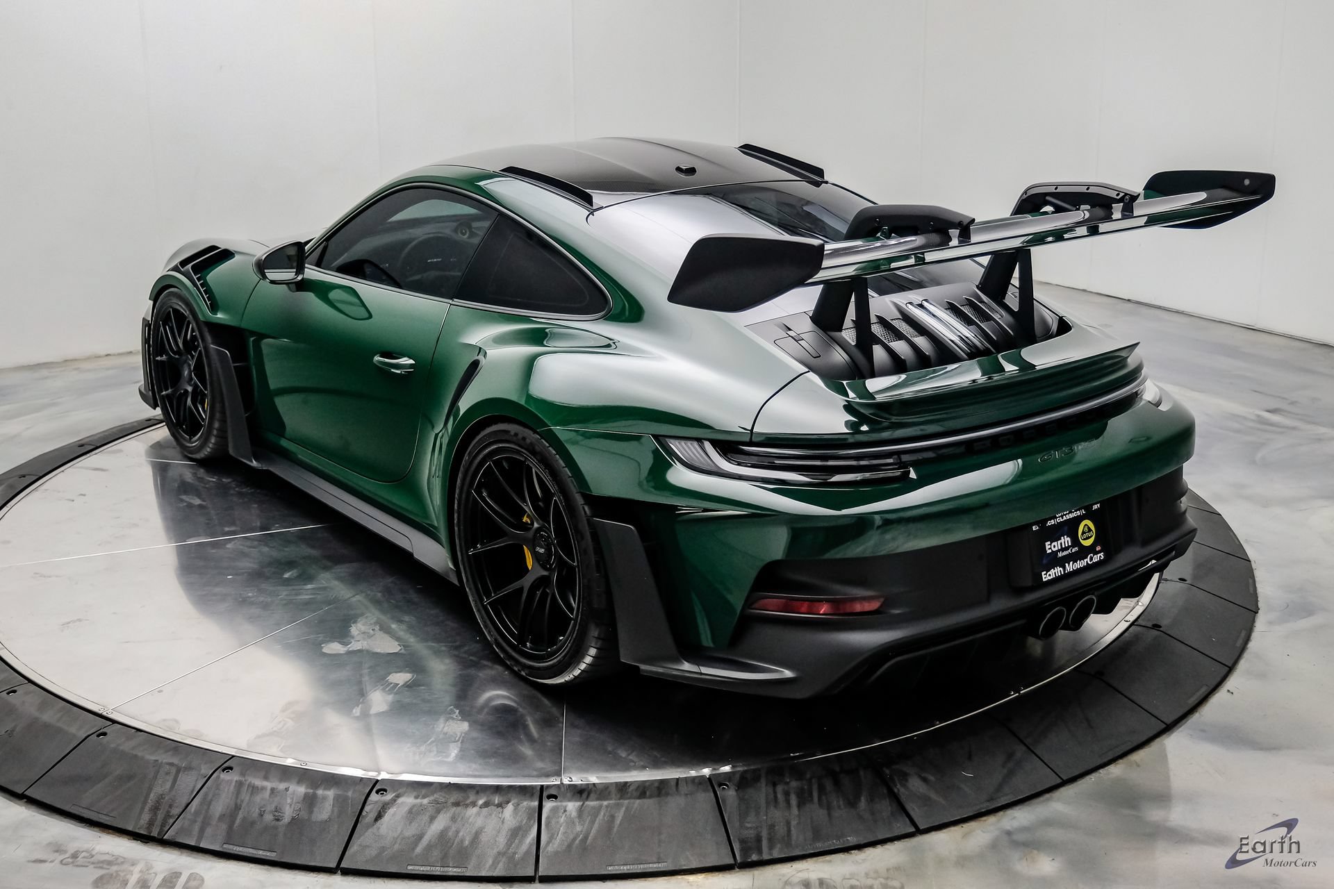 Used 2025 Porsche 911 GT3 RS RWD image 12
