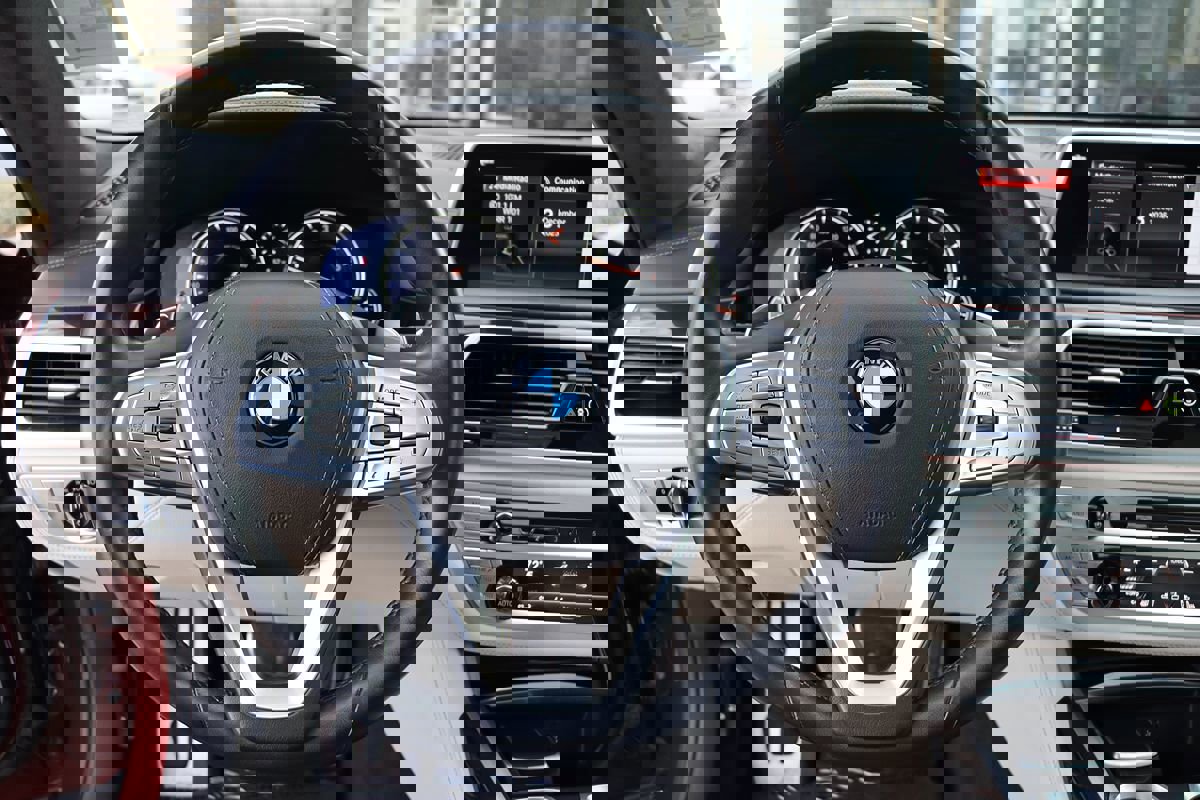 Used 2019 BMW 750i xDrive w/ Luxury Rear Seating Package image 20