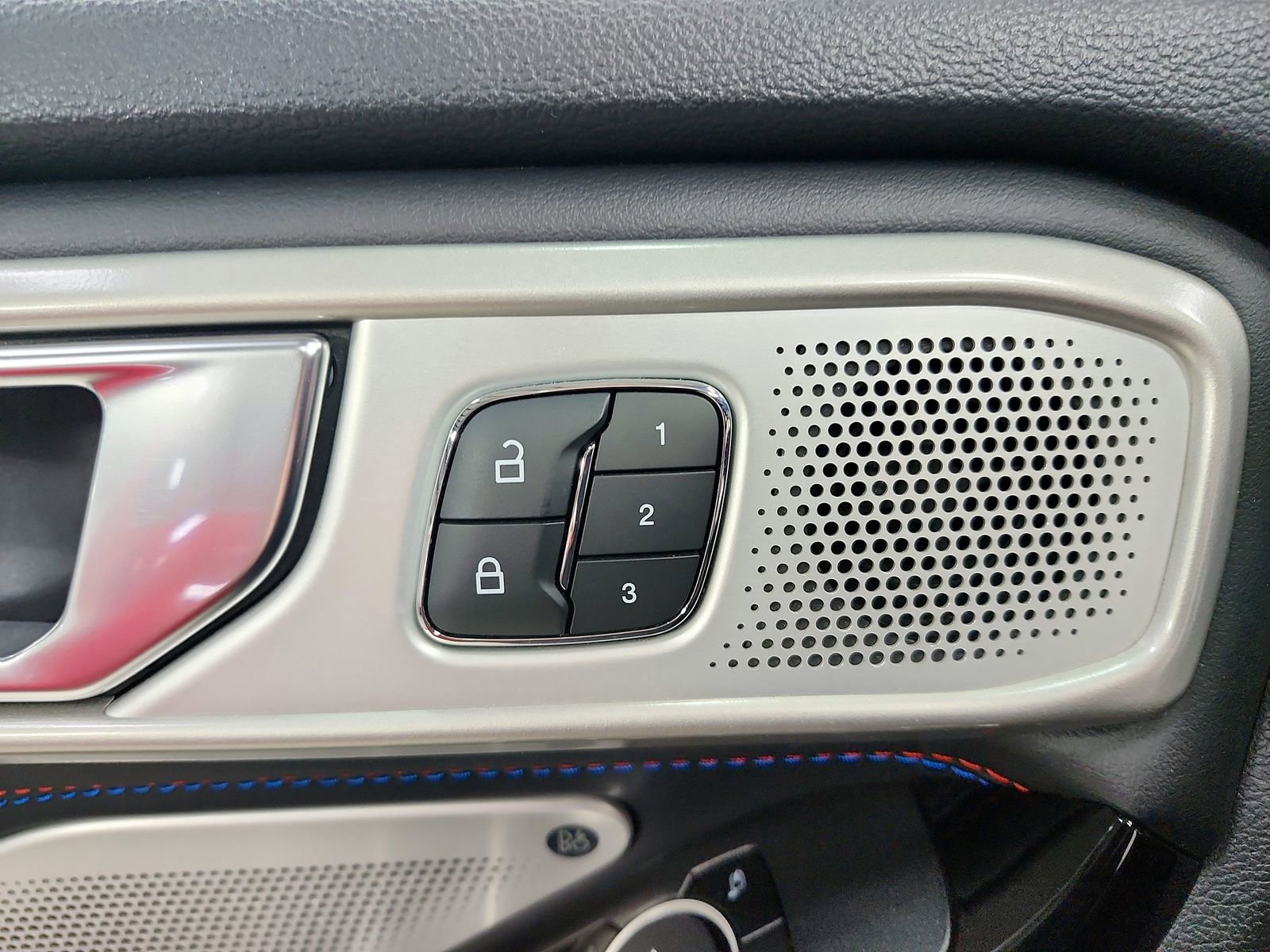 Used 2023 Ford Explorer ST w/ Equipment Group 401A image 21