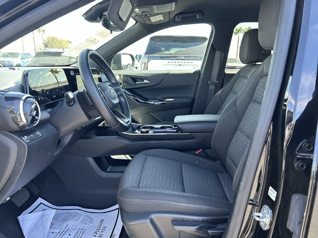 Certified 2026 Chevrolet Equinox LT FWD image 17