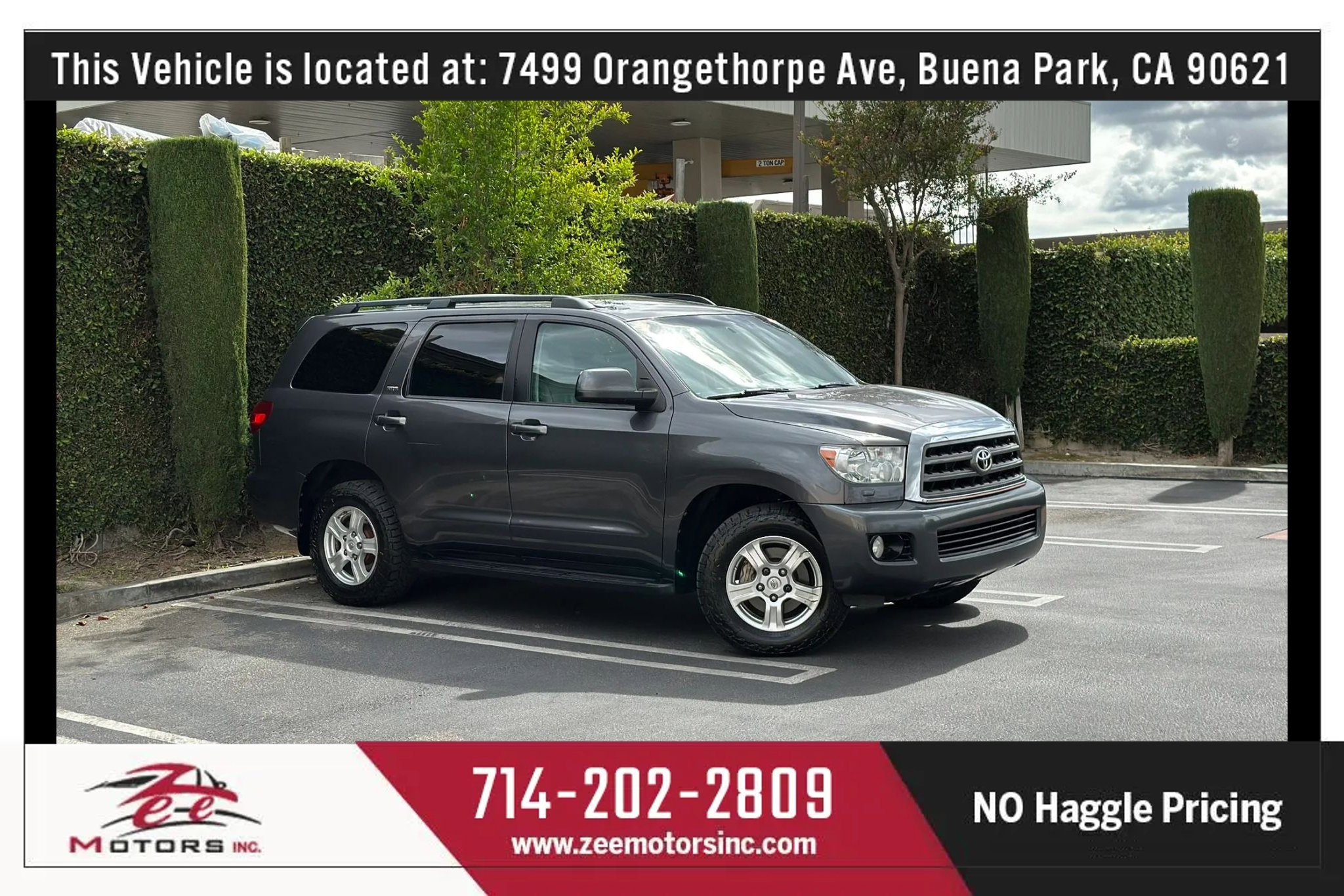 Used 2015 Toyota Sequoia SR5 w/ Premium Package AWD/4WD image 2