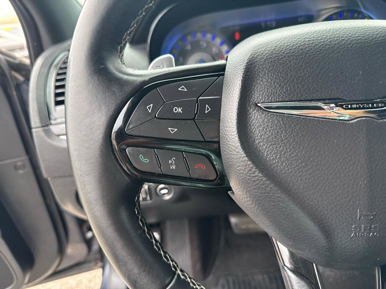 Used 2017 Chrysler 300 S AWD/4WD image 16