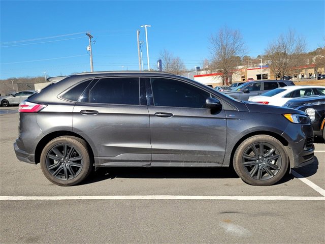 Used 2020 Ford Edge ST-Line w/ Class II Trailer Tow Package image 3