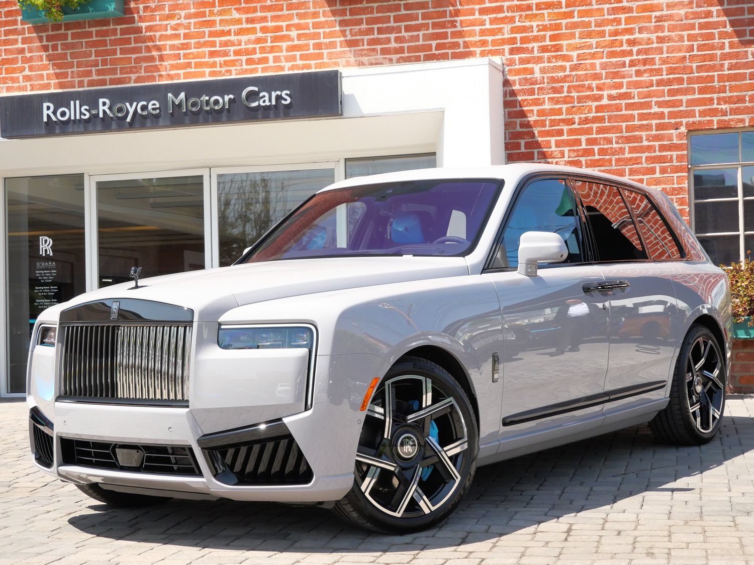New 2027 Rolls-Royce Cullinan Black Badge