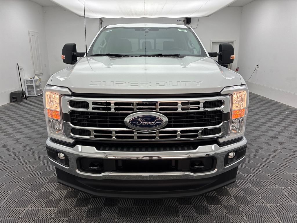 New 2026 Ford F250 XLT image 2