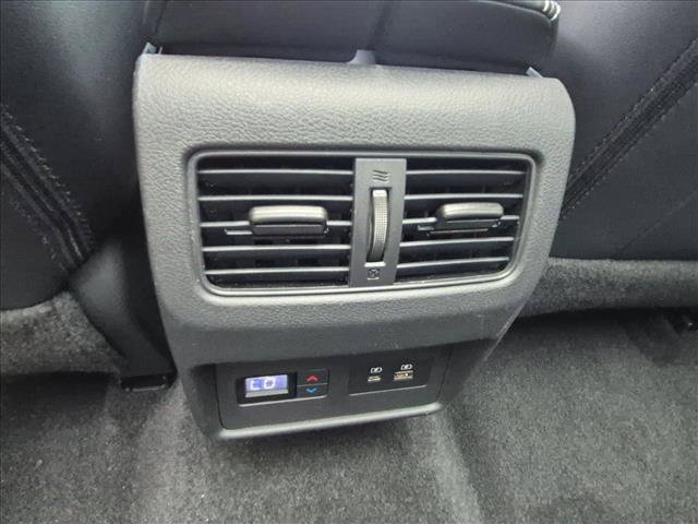 Used 2023 Nissan Rogue SL w/ SL Premium Package FWD image 18
