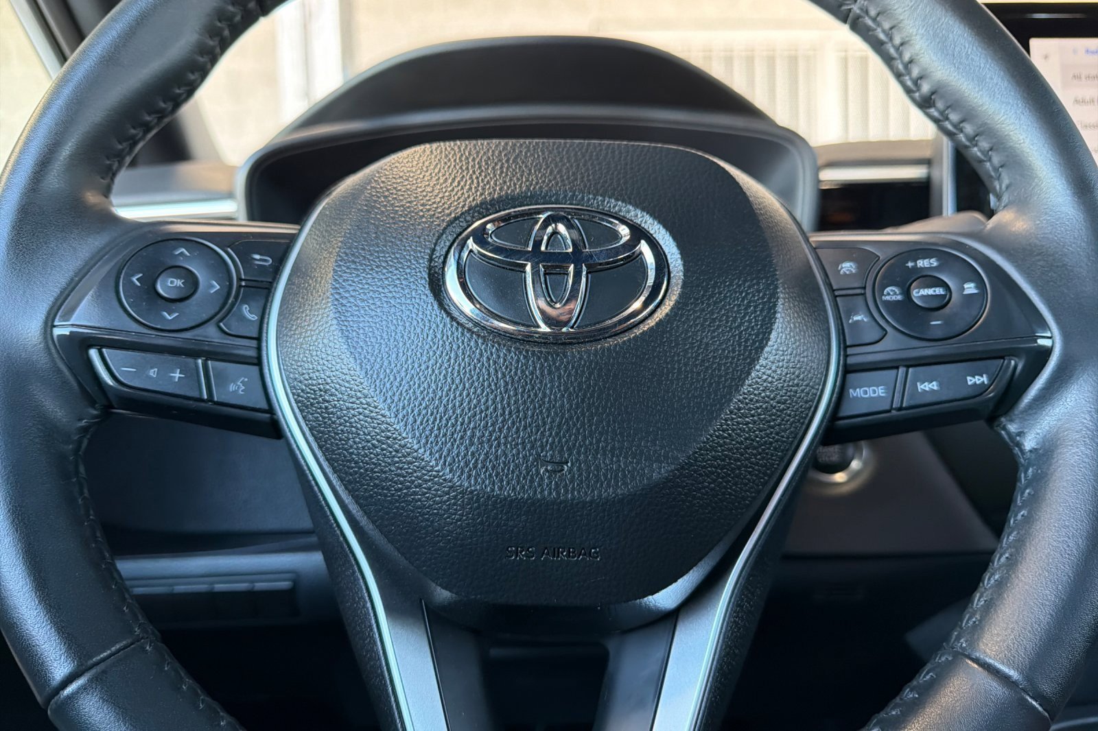 Certified 2025 Toyota Corolla SE image 21