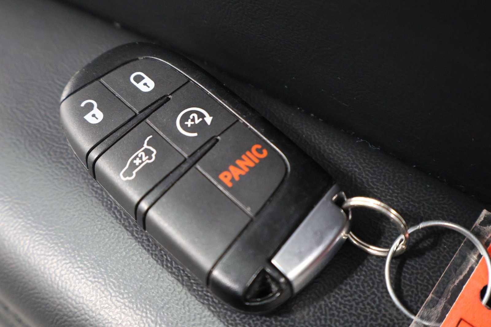 Used 2020 Jeep Grand Cherokee Limited w/ Luxury Group II AWD/4WD image 37