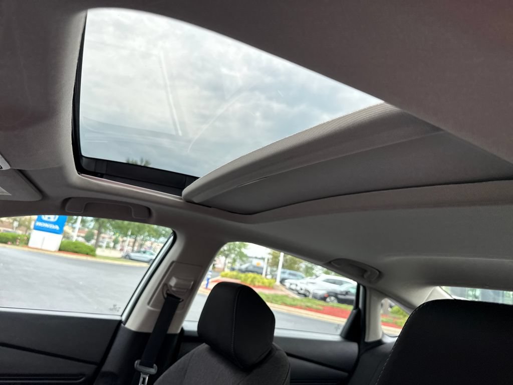Used 2025 Honda Accord SE image 16