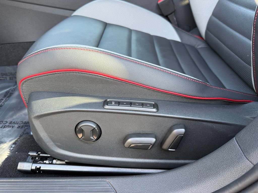 Used 2024 Volkswagen GTI SE w/ SE Leather Seats Package FWD image 10
