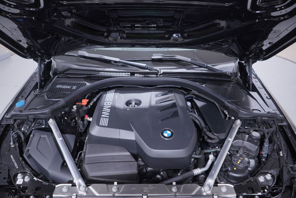 Used 2026 BMW 430i Coupe w/ M Sport Package image 23