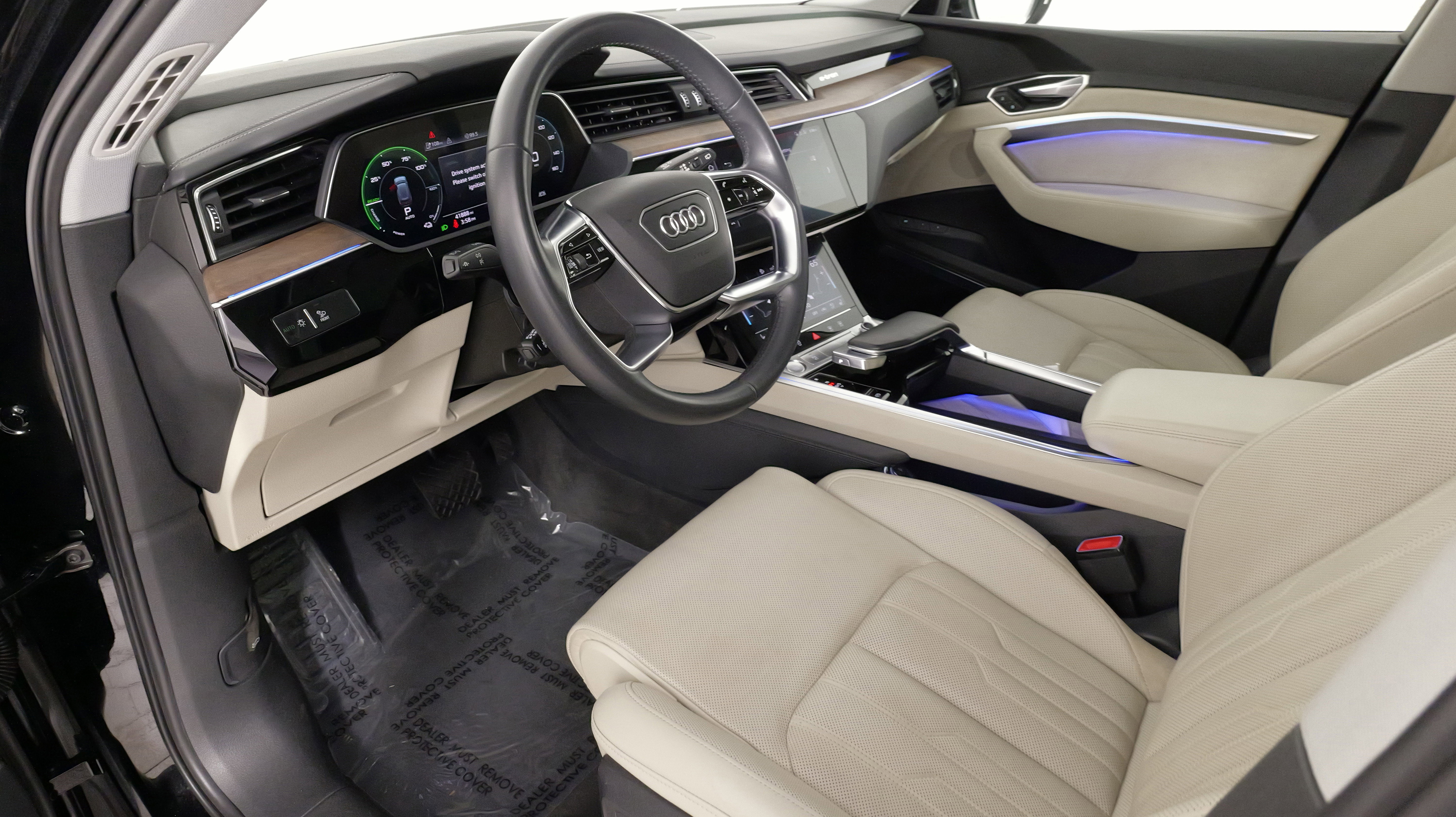 Used 2019 Audi e-tron Prestige w/ Prestige Package image 28