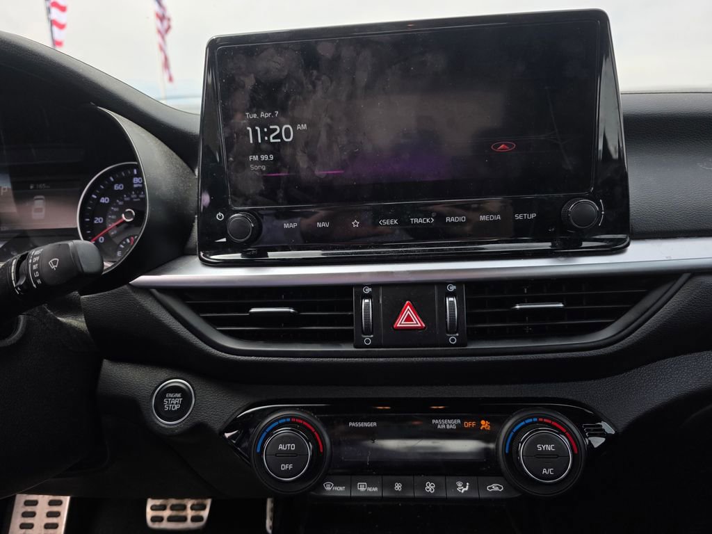 Used 2023 Kia Forte GT-Line w/ GT-Line Technology Package FWD image 8