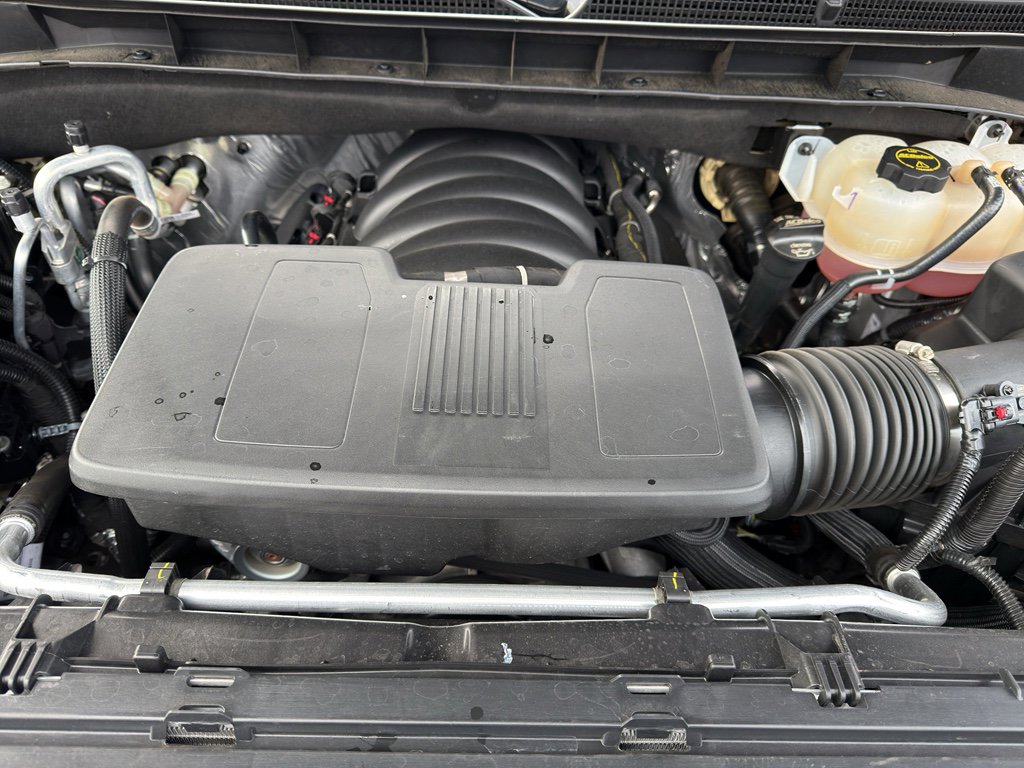 Used 2025 Cadillac Escalade Premium Luxury image 38