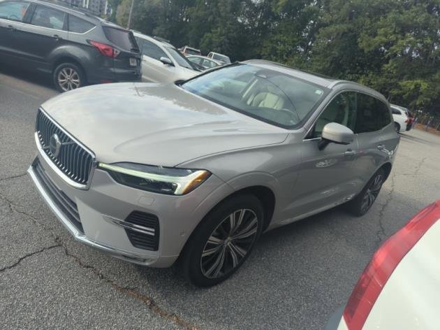 Certified 2023 Volvo XC60 B5 Plus w/ Climate Package
