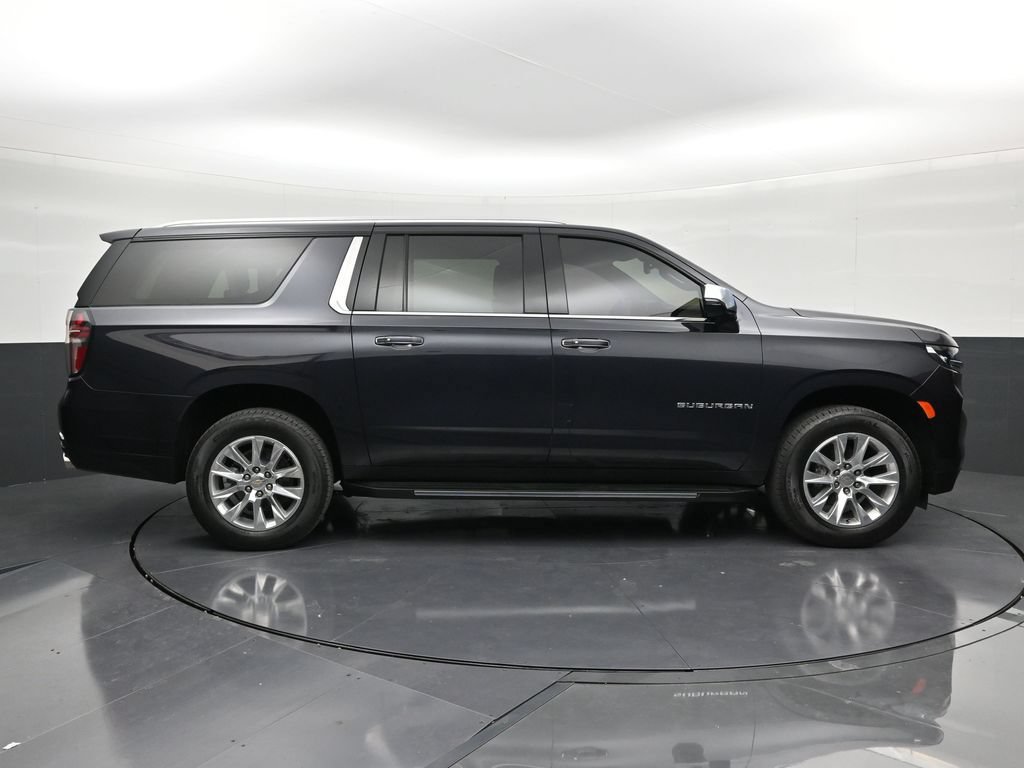 Used 2024 Chevrolet Suburban Premier AWD/4WD image 6