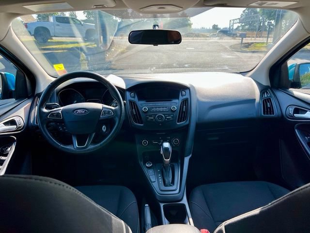 Used 2016 Ford Focus SE w/ SE Cold Weather Package FWD image 14