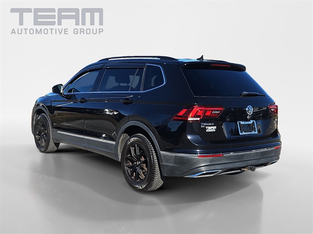 Used 2018 Volkswagen Tiguan SE w/ Panoramic Sunroof Package image 5