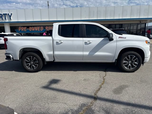 Used 2023 Chevrolet Silverado 1500 RST w/ Convenience Package II AWD/4WD image 2