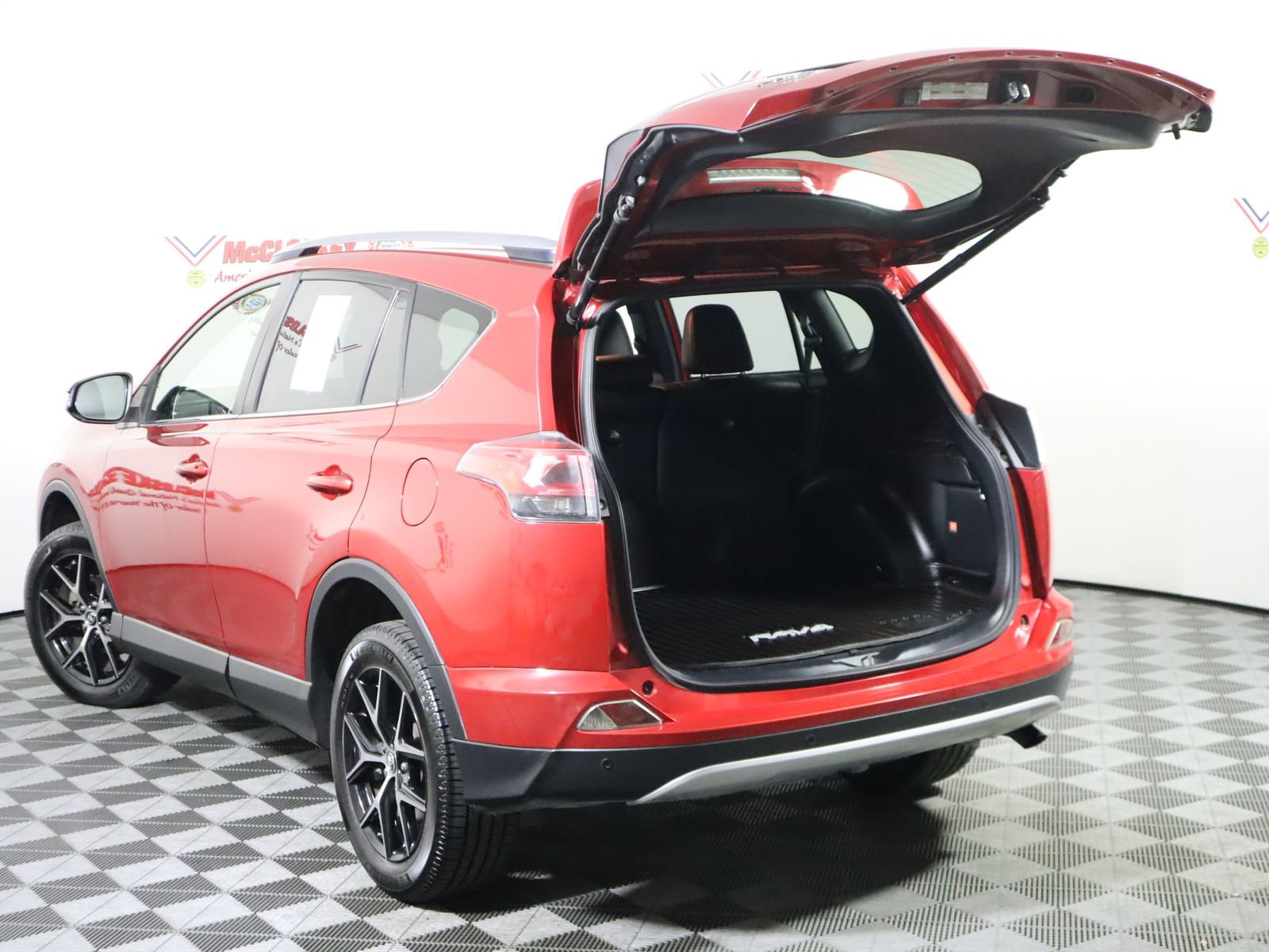 Used 2017 Toyota RAV4 SE w/ Advanced Technology Package AWD/4WD image 16
