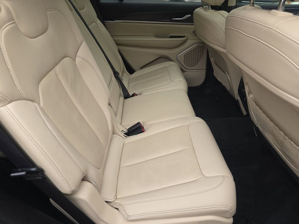 Used 2021 Jeep Grand Cherokee L Limited image 20