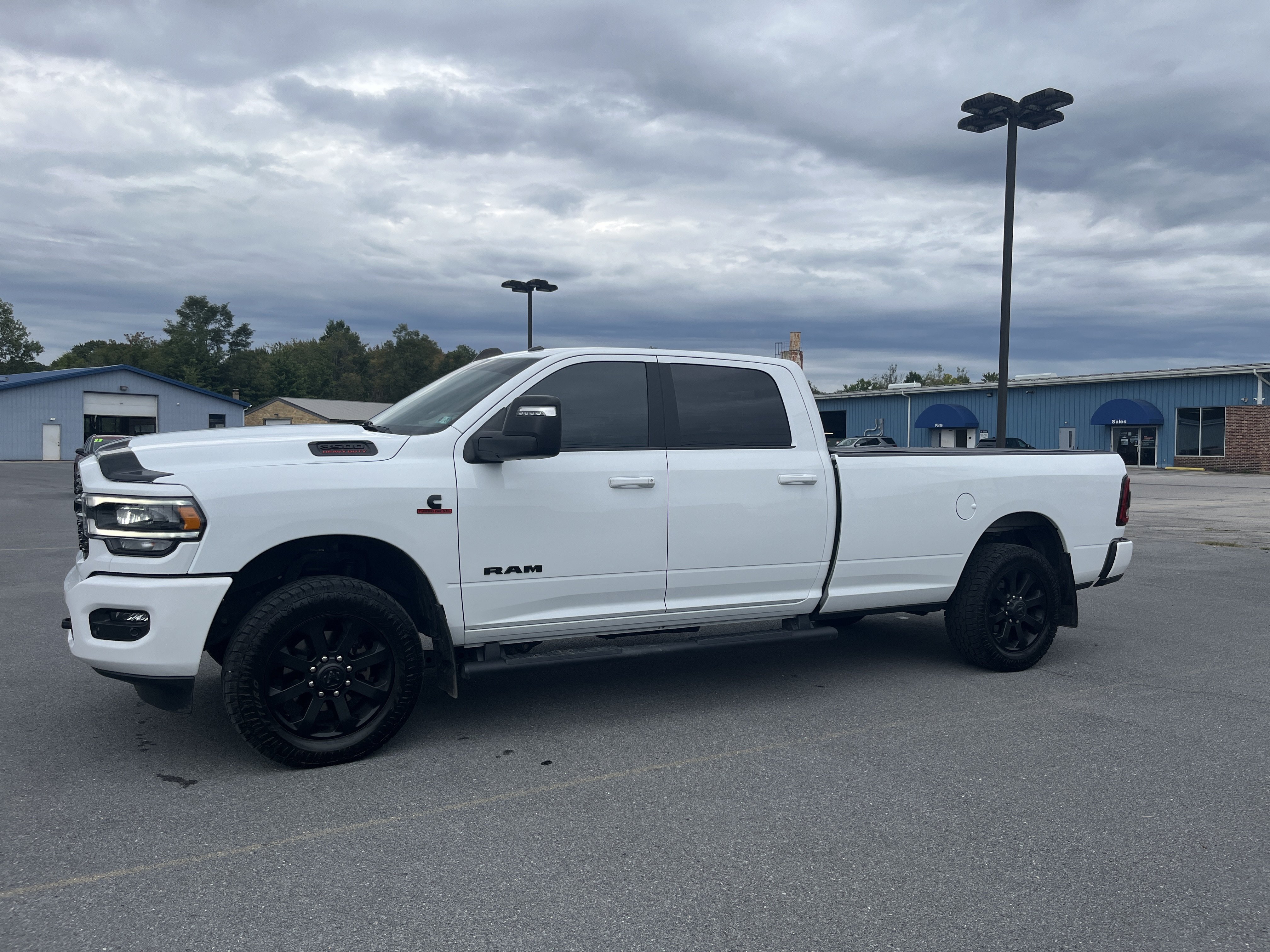Used 2023 RAM 3500 Big Horn w/ Level B Equipment Group AWD/4WD image 13
