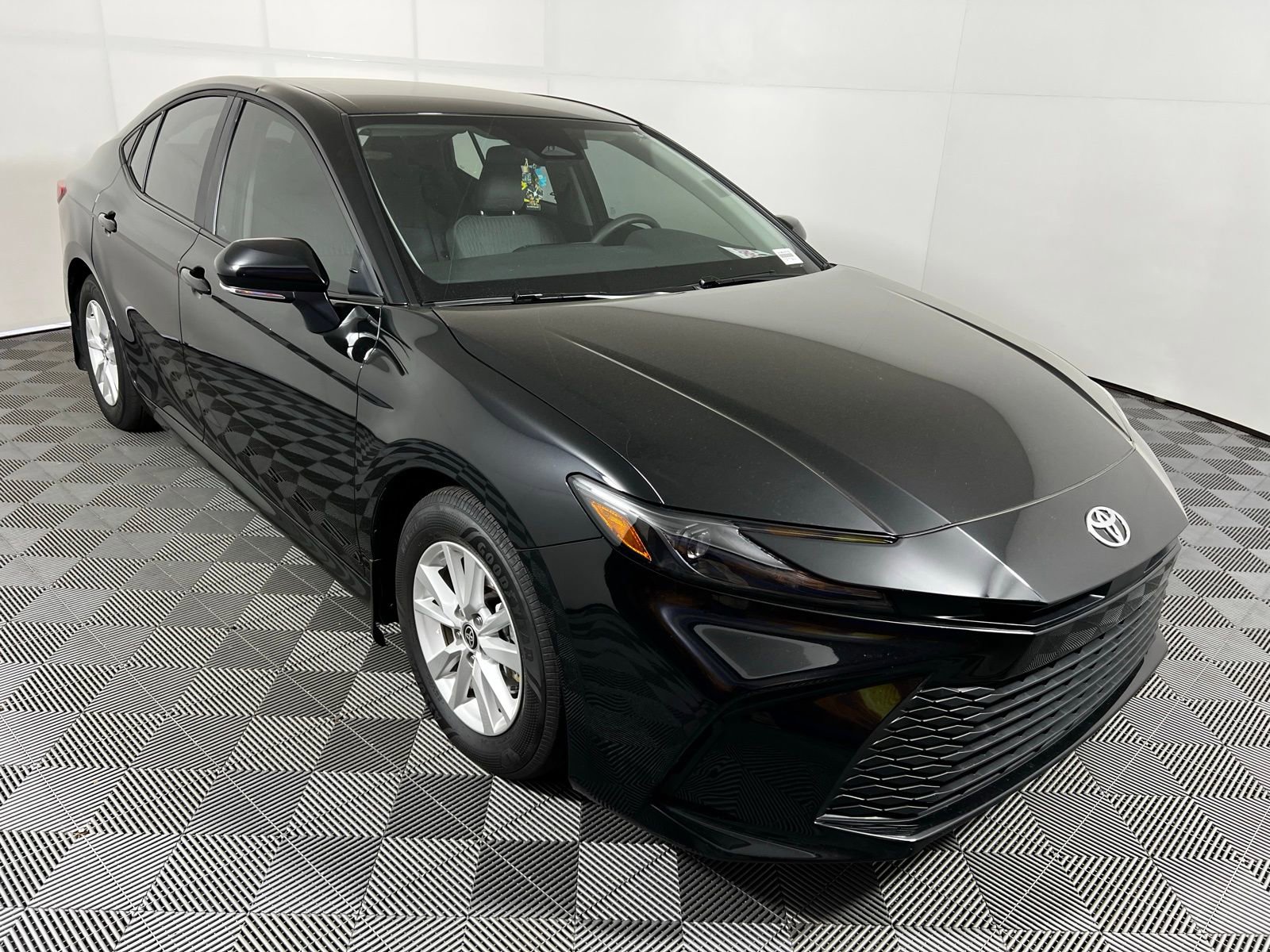 Certified 2025 Toyota Camry LE image 3