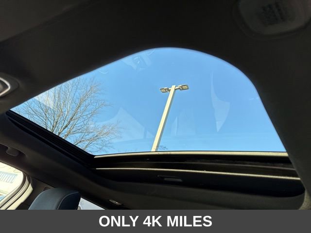 Used 2025 Jeep Grand Cherokee Laredo X image 5