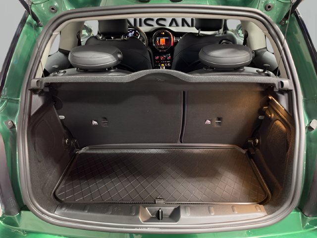 Used 2021 MINI Cooper SE w/ 6.5" Touchscreen Package FWD image 24
