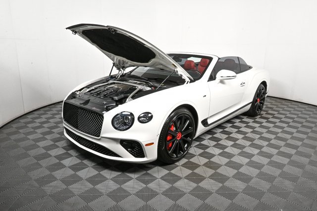 Used 2021 Bentley Continental GT image 11