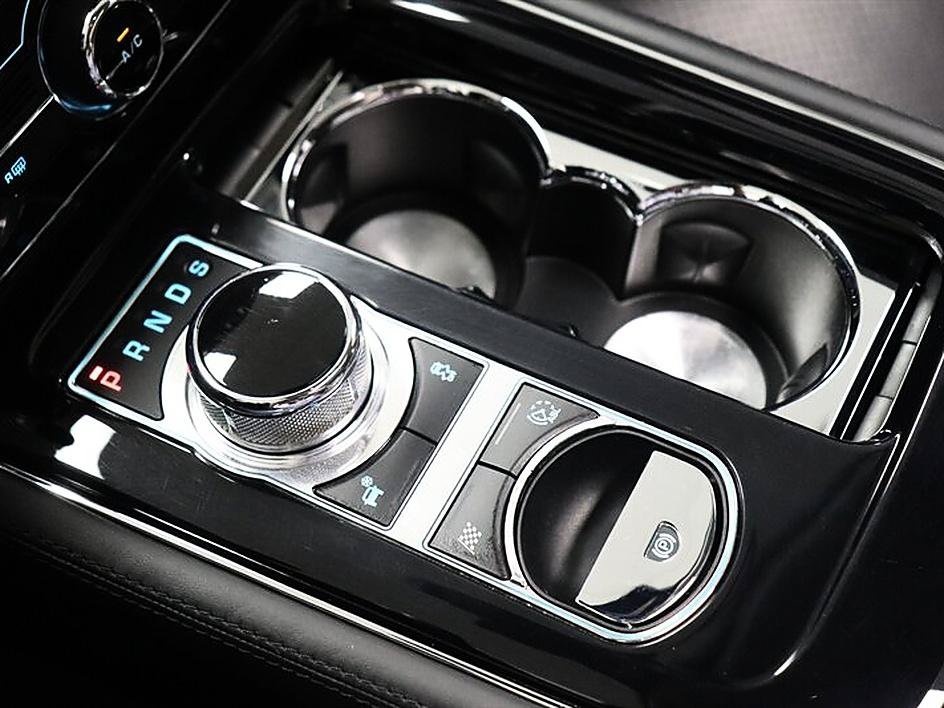 Used 2015 Jaguar XJ L Portfolio RWD image 35