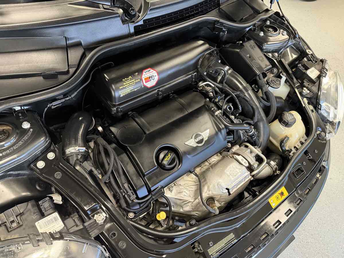 Used 2014 MINI Cooper S image 30