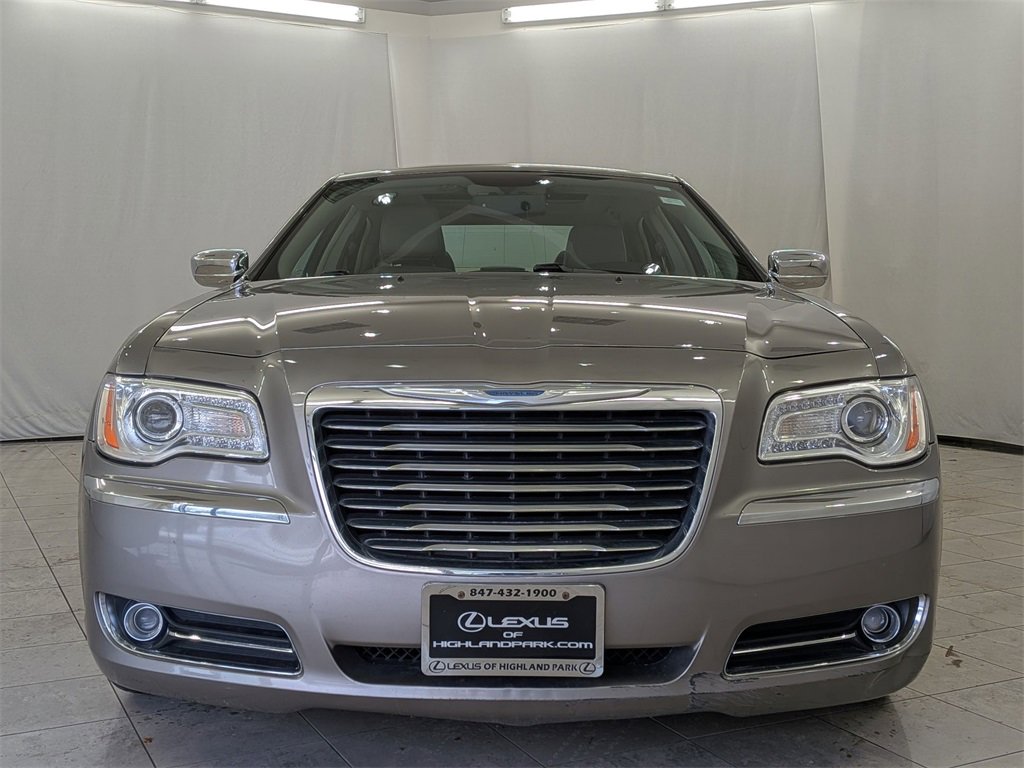Used 2014 Chrysler 300 C image 3