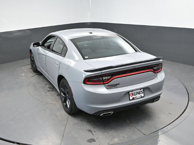 Used 2022 Dodge Charger SXT w/ Driver Convenience Group RWD image 38