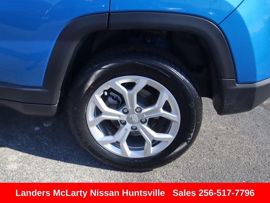 Used 2024 Jeep Compass Sport image 12