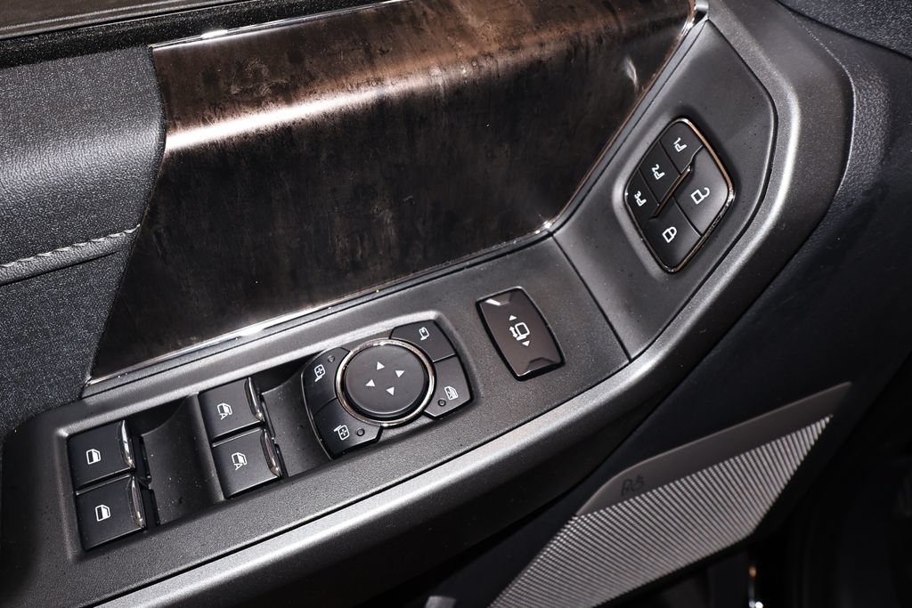 New 2026 Ford F250 Lariat w/ Black Appearance Package AWD/4WD image 11